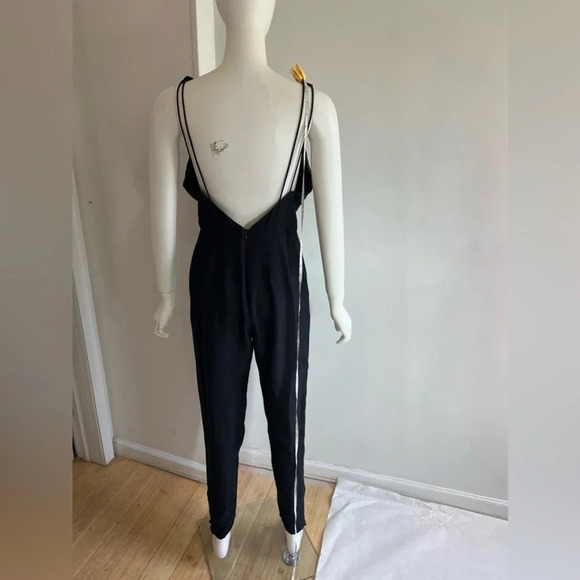 C/MEO Collective Black Low Back V-neck Sleeveless Jumpsuit Romper Size M - Picture 5 of 9